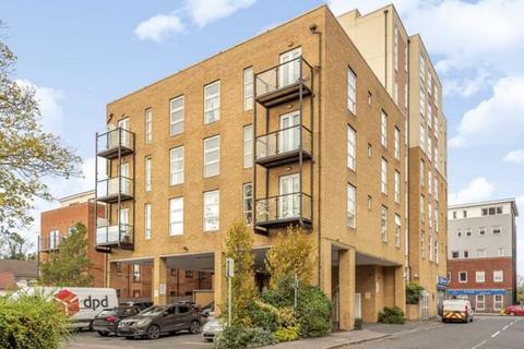 2 bedroom apartment for sale, Burlington Road, Slough