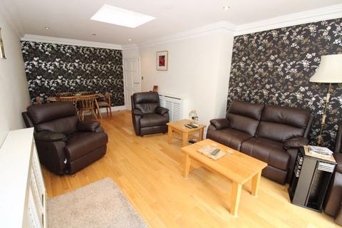 123 Commonfield Road, Banstead, SM7 2JY