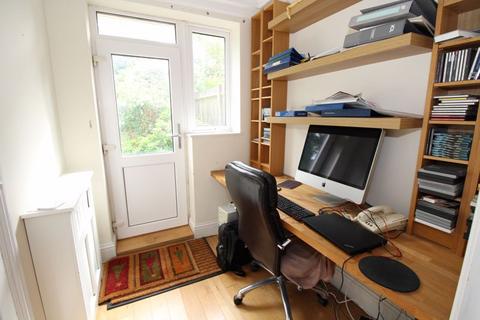 123 Commonfield Road, Banstead, SM7 2JY