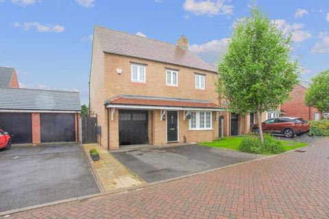 4 bedroom detached house for sale, Parsons Piece, Banbury