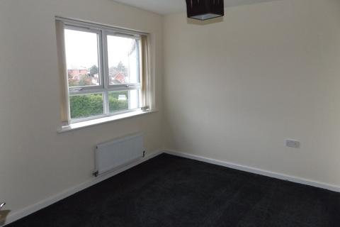 2 bedroom flat to rent, Beech Tree Court, Cannock WS11