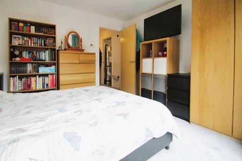 1 bedroom flat for sale, 205 Headstone Drive, Harrow