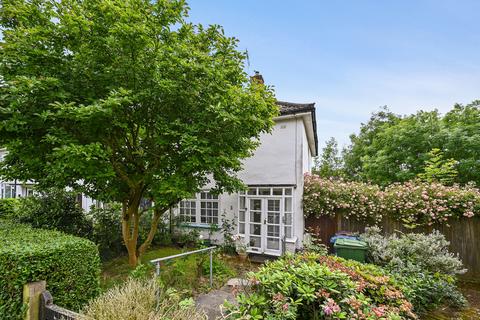 2 bedroom end of terrace house for sale, Carmelite Close, Harrow