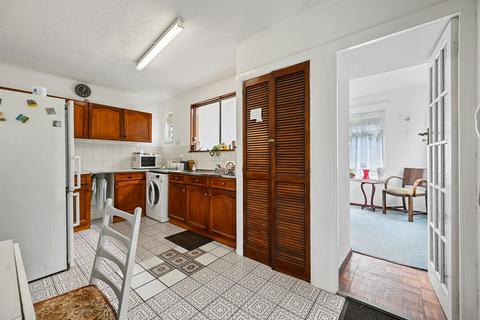 2 bedroom end of terrace house for sale, Carmelite Close, Harrow