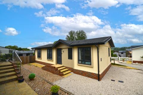 2 bedroom mobile home for sale, Rother Valley, Northiam, East Sussex TN31