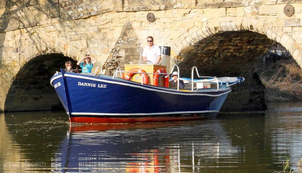 Bodiam-boating-station