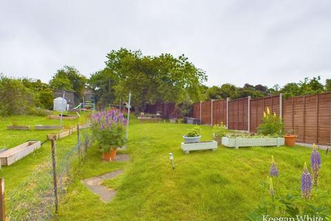 105 Bowerdean Road, High Wycombe, HP13 6AY