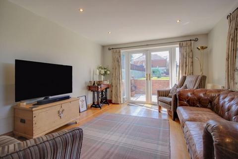 4 The Hyde, Purton, Swindon, SN5 4DY