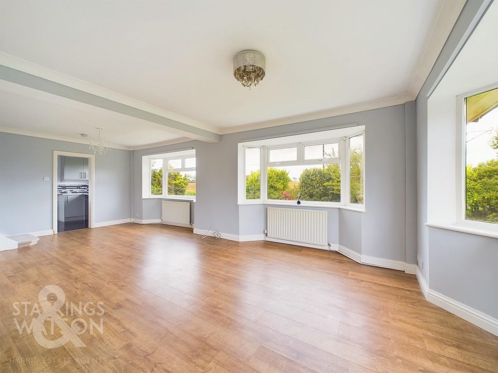 Bulmer Lane, Wintertononsea, Great... 4 bed chalet for sale £440,000