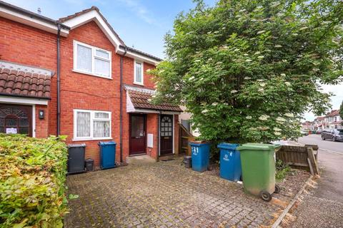 1 bedroom flat for sale, Blenheim Road, Harrow