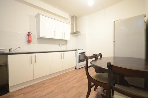 1 bedroom in a house share to rent, Denmark Street, City Centre