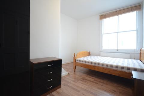 1 bedroom in a house share to rent, Denmark Street, City Centre