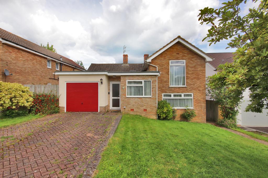 Lambourn Way, Tunbridge Wells TN2 4 bed detached house for sale £625,000