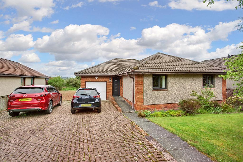 Westwood View, West Calder 3 bed detached bungalow for sale £350,000