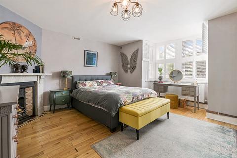 2 bedroom ground floor maisonette for sale, Broomfield Road, Surbiton KT5