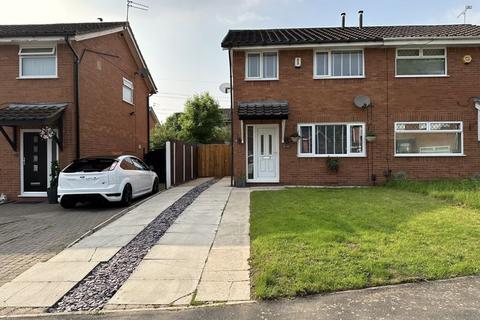 3 bedroom semi-detached house to rent, Rosemary Avenue, Runcorn