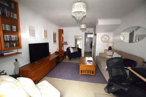 21 Carrington Square, Harrow, HA3 6TF