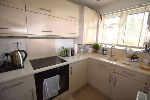 21 Carrington Square, Harrow, HA3 6TF