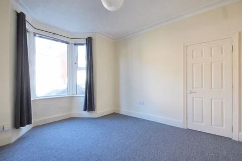 4 bedroom terraced house to rent, Henry Road, Gloucester GL1