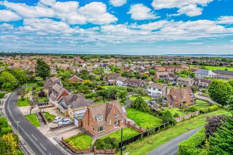 3 bedroom detached house for sale, Manor Way, Lee-On-The-Solent