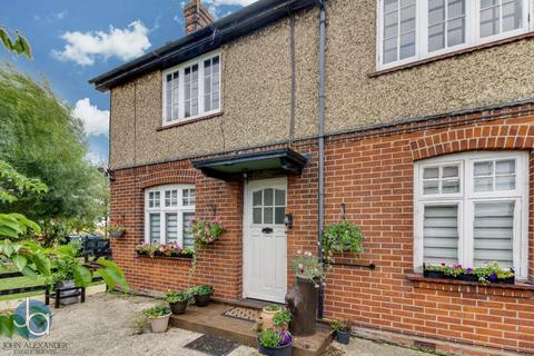 3 bedroom semi-detached house for sale, London Road, Feering