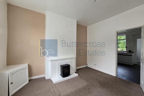 2 bedroom terraced house to rent, Fox Grove, Basford