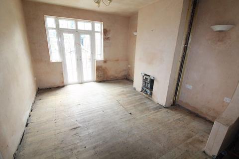 3 bedroom semi-detached house for sale, Sedgley Road West, Tipton DY4