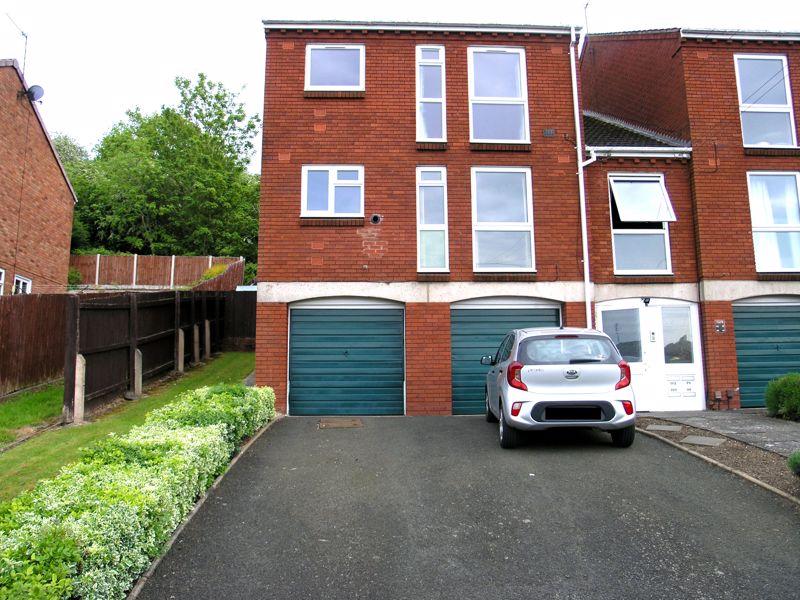 Princess Crescent, Halesowen B63 2 bed apartment for sale £149,950