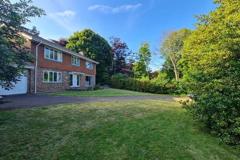 The Shieling Foreland Road, St Margarets Bay, Dover, CT15 6EB