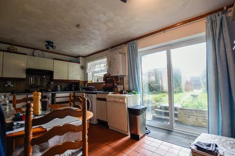 3 bedroom end of terrace house for sale, Harvesters Close, Rainham, Gillingham, Kent