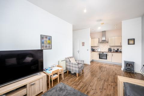 2 bedroom flat for sale, Pine Street, Aylesbury HP19