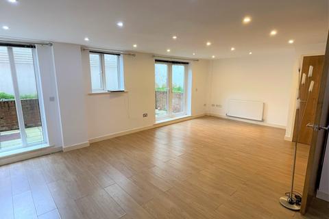 2 bedroom ground floor flat for sale, Elm Grove, Southsea, Hampshire