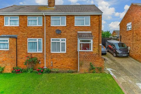 22 Hillshaw Crescent, Rochester, ME2 2PT