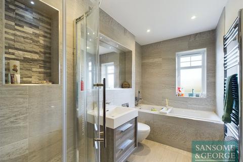 8 Gilbert Close, Padworth, Reading, RG7 5FR