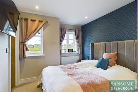 8 Gilbert Close, Padworth, Reading, RG7 5FR