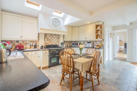 4 bedroom detached house for sale, Banbury Avenue, Toton, Nottingham, NG9 6JT