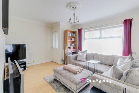 2 bedroom semi-detached house for sale, Yateley Close, Stoke-on-Trent ST2