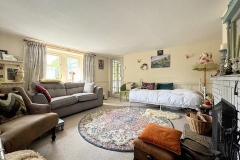 2 bedroom character property for sale, Shurnhold, Melksham, Wiltshire, SN12 8DG