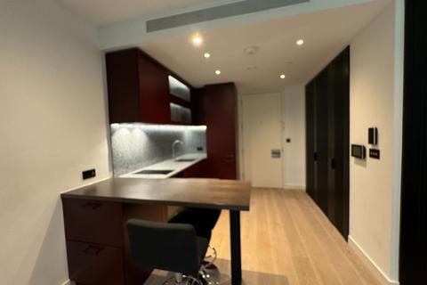 Studio to rent, Modern Building,  Embassy Gardens, London, SW11