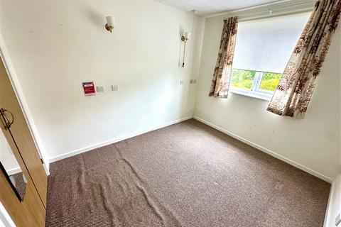 1 bedroom flat for sale, Salvington Road, Worthing, West Sussex, BN13 2JY