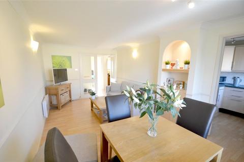 2 bedroom apartment for sale, Davies Close, Croydon, CR0
