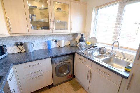2 bedroom apartment for sale, Davies Close, Croydon, CR0