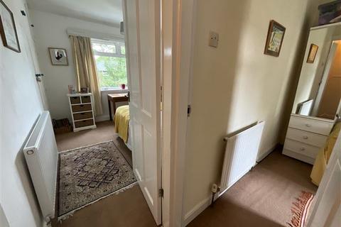 62 Maple Grove, Sheffield, S9 4AR