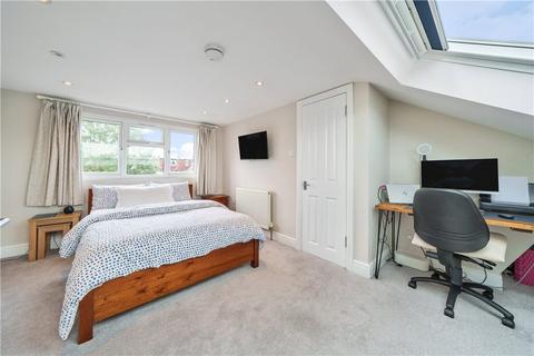 113 Glenfarg Road, London, SE6 1XW