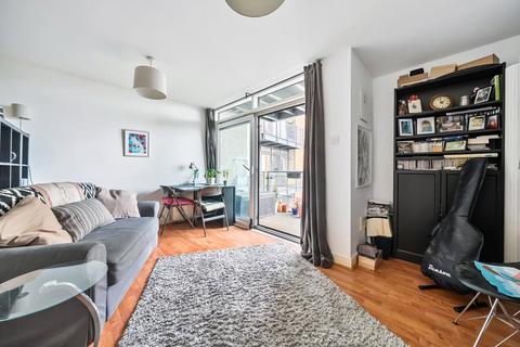 1 bedroom apartment for sale, Inverness Mews, London
