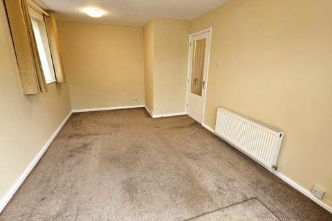 2 bedroom flat to rent, Woodleigh, WR10 2AN