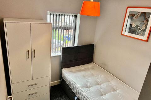 1 bedroom in a house share to rent, Room 4, 50 London Road, Newcastle-under-Lyme ST5