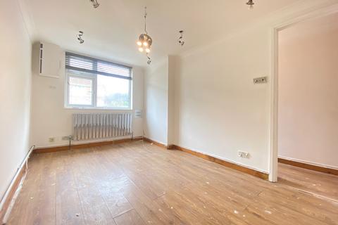 3 bedroom flat to rent, Bow E3