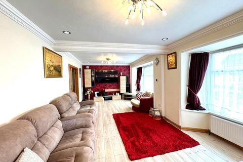 5 bedroom detached house for sale, Craythorne Avenue, Handsworth Wood, Birmingham