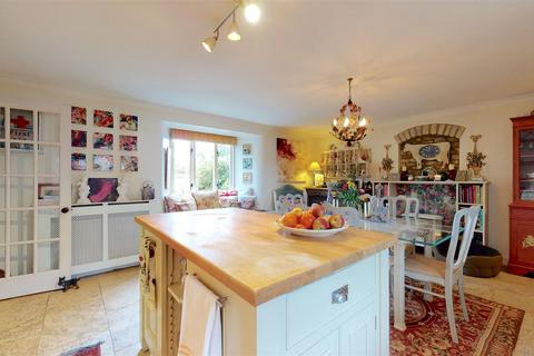 3 bedroom cottage for sale, North Lane, Weston On The Green